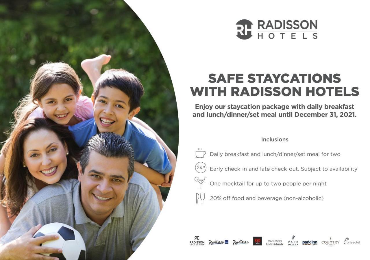Radisson Blu Hotel, Greater Noida Exteriér fotografie A Radisson Hotels advertisement