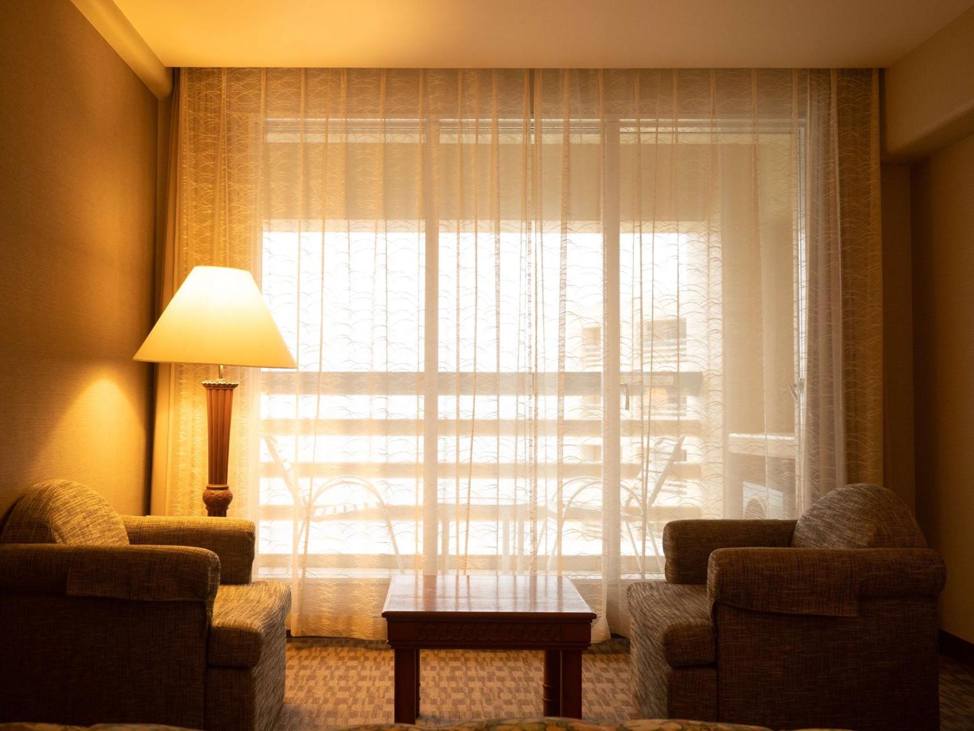 Radisson Blu Hotel, Greater Noida Exteriér fotografie A room at the hotel