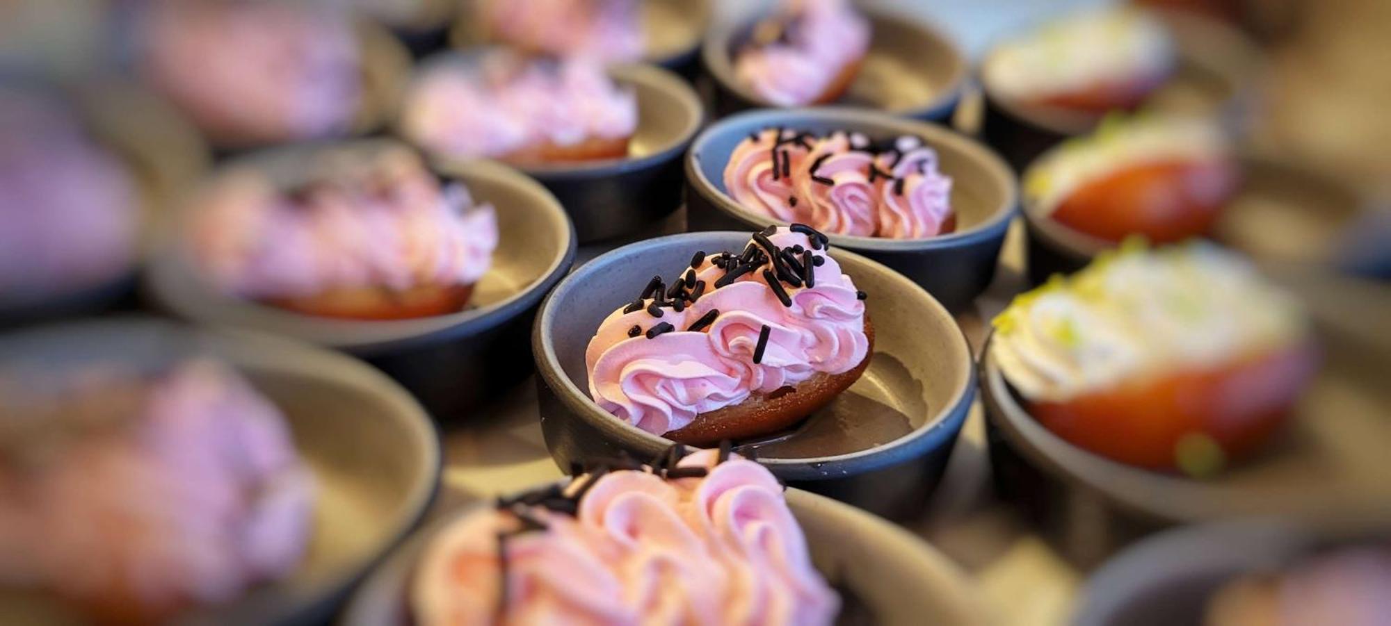 Radisson Blu Hotel, Greater Noida Exteriér fotografie Cupcakes