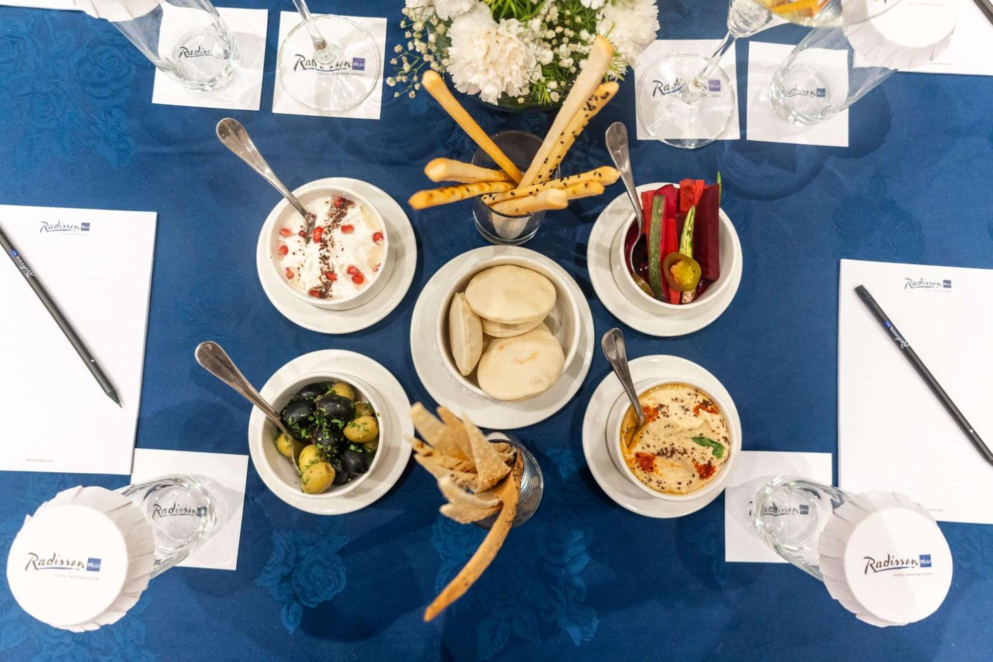 Radisson Blu Hotel, Greater Noida Exteriér fotografie A selection of Israeli snacks