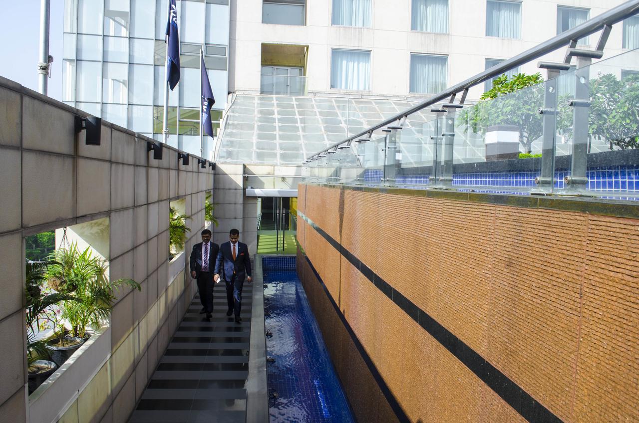 Radisson Blu Hotel, Greater Noida Exteriér fotografie European Parliament